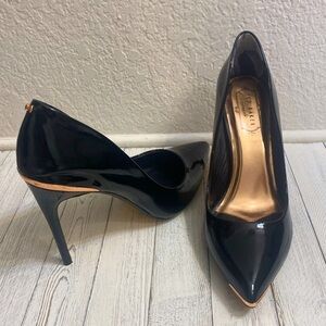 New-Ted Baker London Wishiri Black Patent Leather Pumps